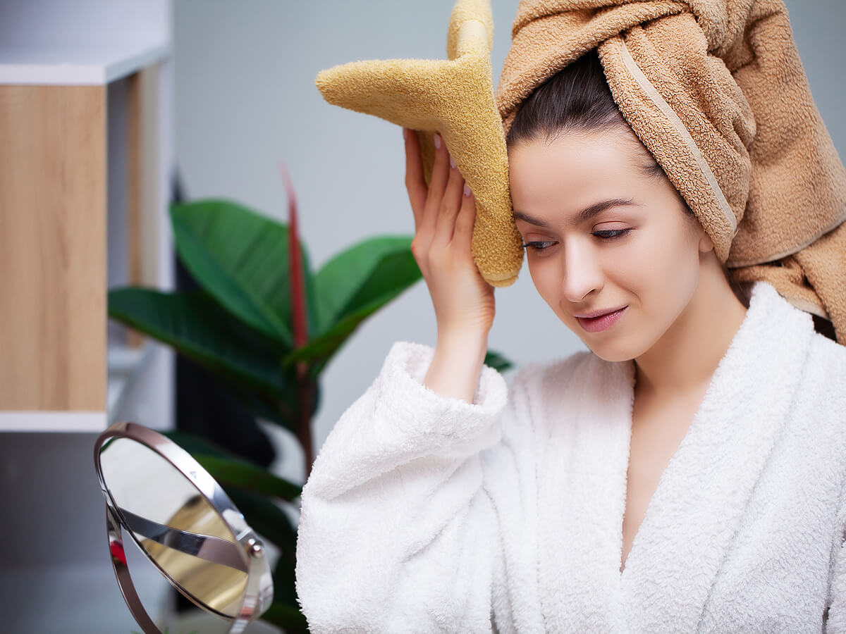 The Everyday Habits Quietly Damaging Your Hair